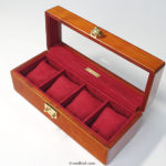 メイプル材topガラス　時計ケース　金色LOCK　4本仕様　内装シープスエード赤