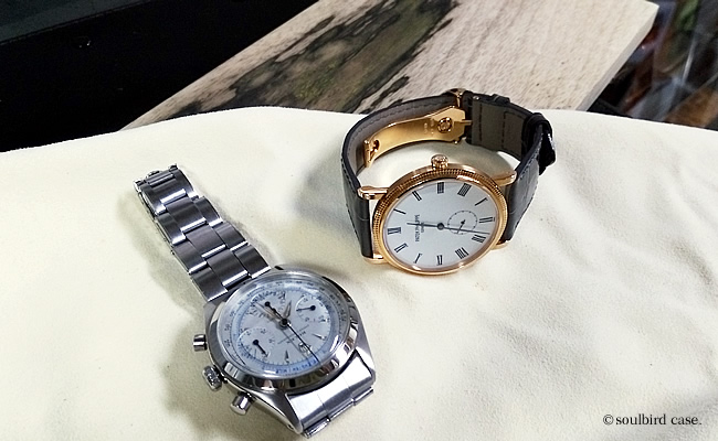 黒柿材と腕時計