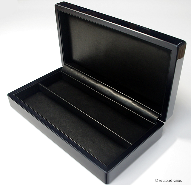 革ベルトを伸ばして2本用