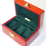 メイプル材3本用時計ケース　内装仕上げ / ピグ・スエード・グリーン