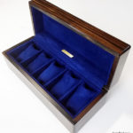 縞黒檀材時計ケース　放牧ラムスエード　ロイヤルブルー