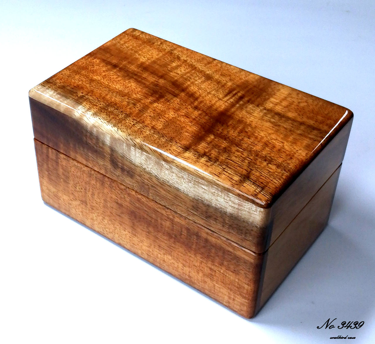 高級時計ケース　3本用　ハワイアンコア材　前面