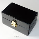 ブラックカラーリング　ソウルバードケースの時計ケース