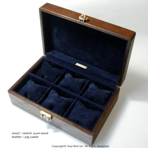 ソウルバードの時計ケースの内装加工No.17