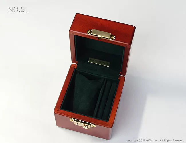 ソウルバードの時計ケースの内装加工No.21