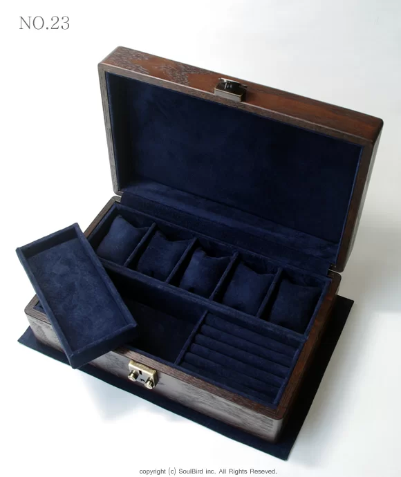 ソウルバードの時計ケースの内装加工No.23