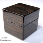 背面　シャム柿1本用時計ケース