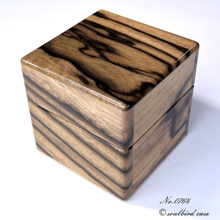 正面　黒柿1本用時計ケース