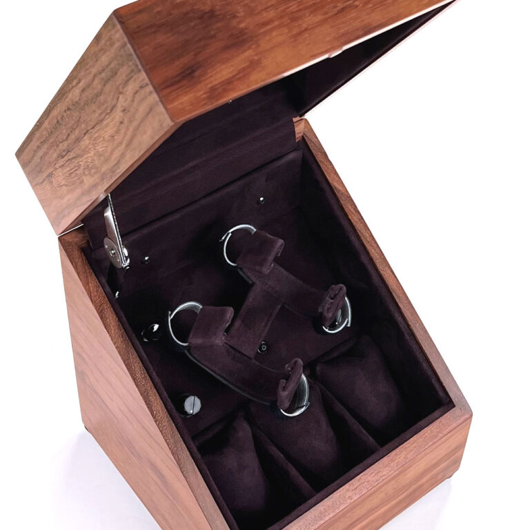 内装レザー　地中海放牧ラムスエード　ボルドー