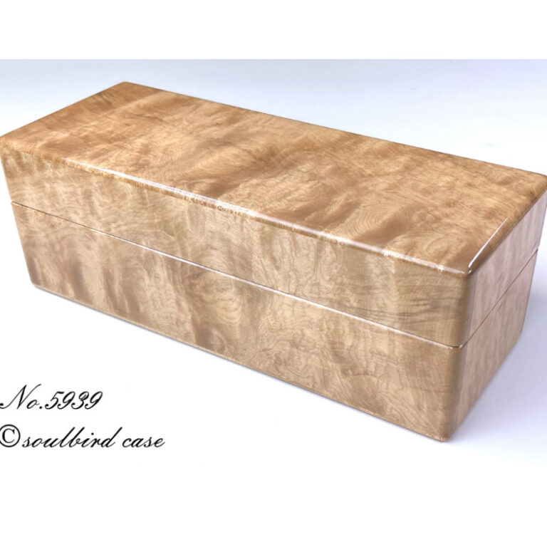 かえで5本用時計ケース　前面