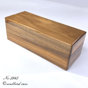 no.5945　ハワイアンモンキーポッド5本用時計ケース　前面