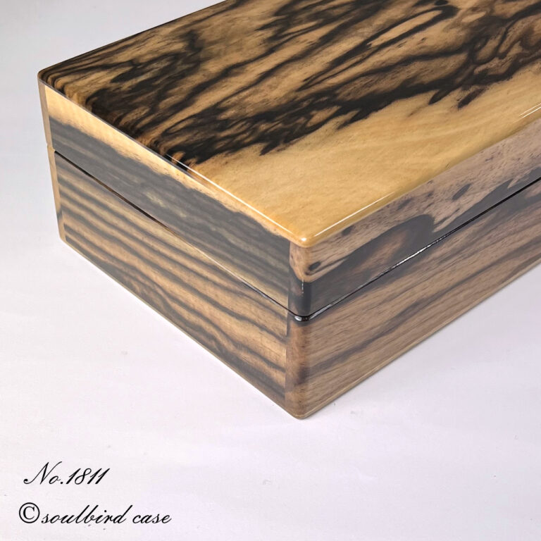 右面　黒柿材10本用時計ケース