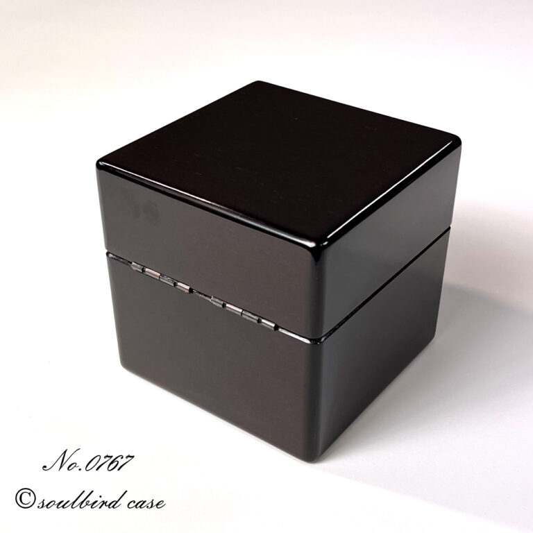 ホンジュラス産マホガニー1本用時計ケース　背面