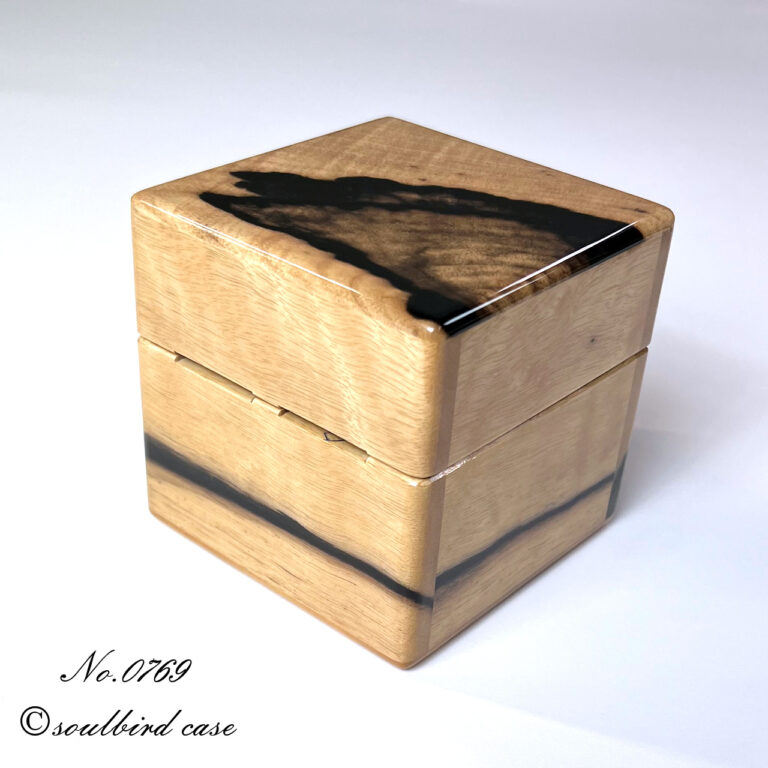 黒柿1本用時計ケース　背面