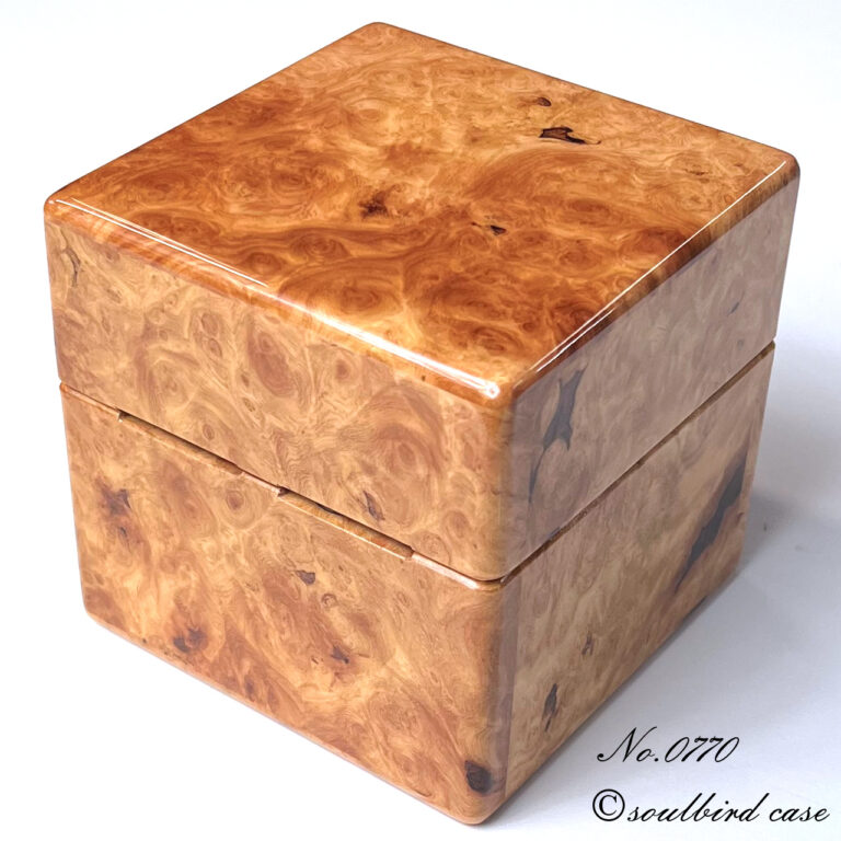 花梨（カリン）バール1本用時計ケース　背面