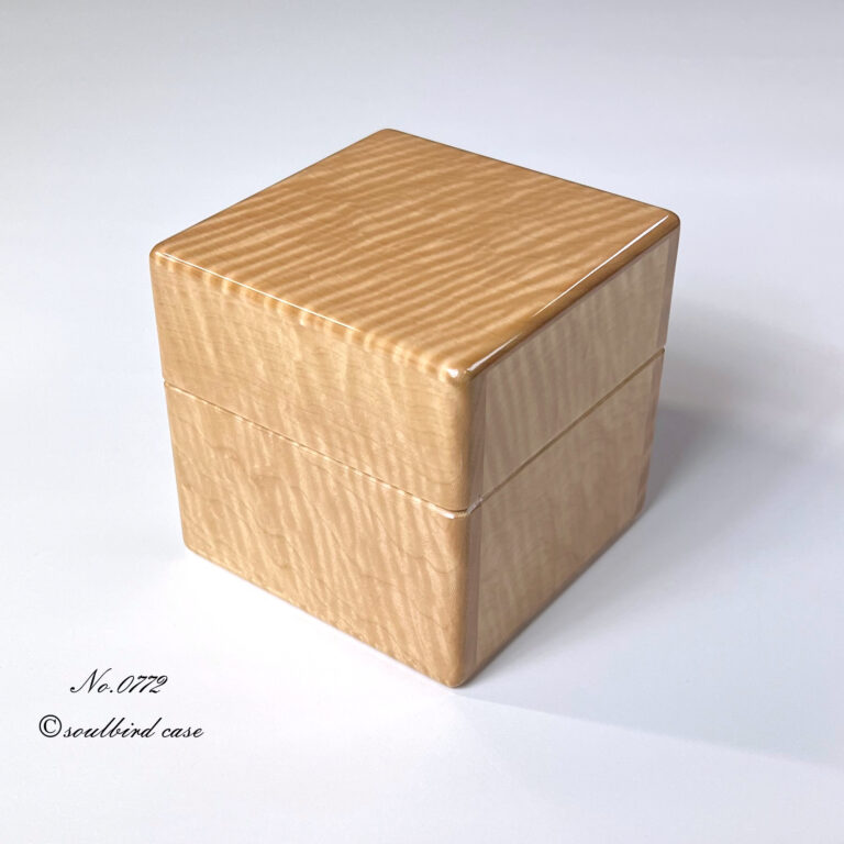 トチ1本用時計ケース　前面