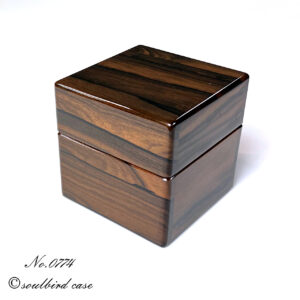 シャム柿1本用時計ケース　前面