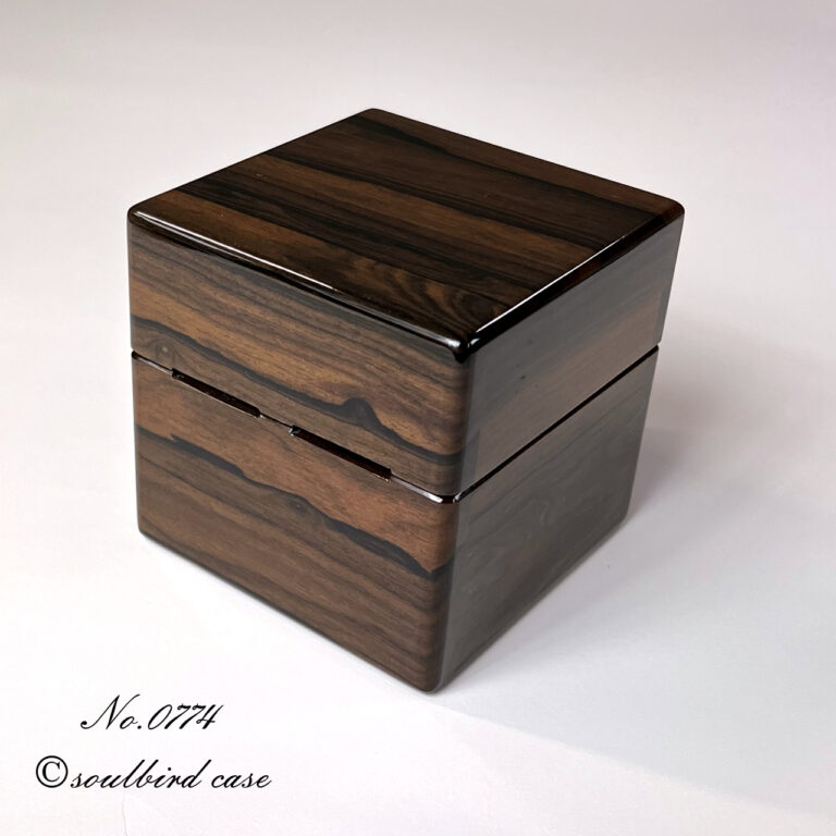 シャム柿1本用時計ケース　背面