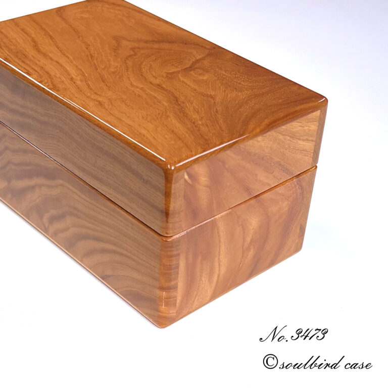 no.3473　右面　ケヤキ3本用時計ケース