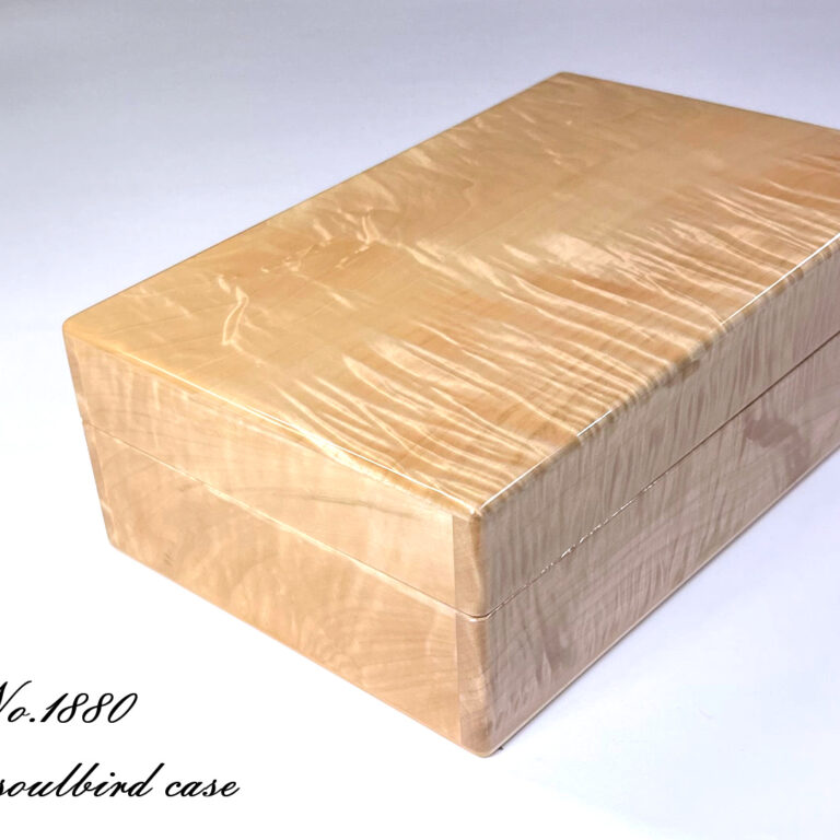 左面　トチ杢　10本用時計ケース