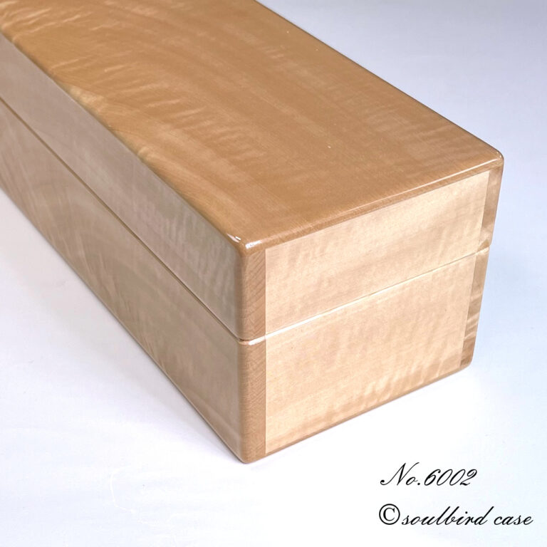 右面　トチ杢5本用時計ケース